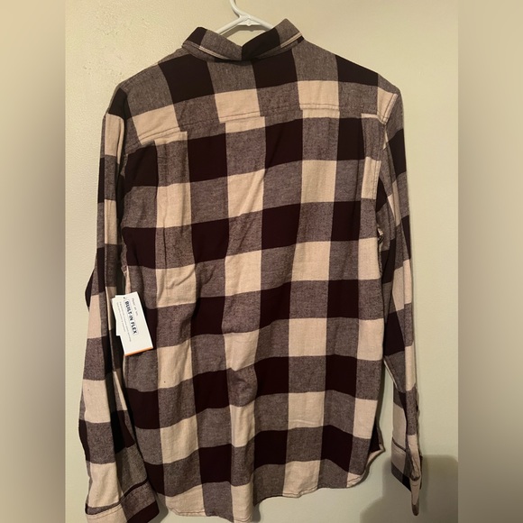 NEW WITH TAG | Men’s Old Navy Long Sleeve Flannel - Maroon & Cream - Picture 4 of 4